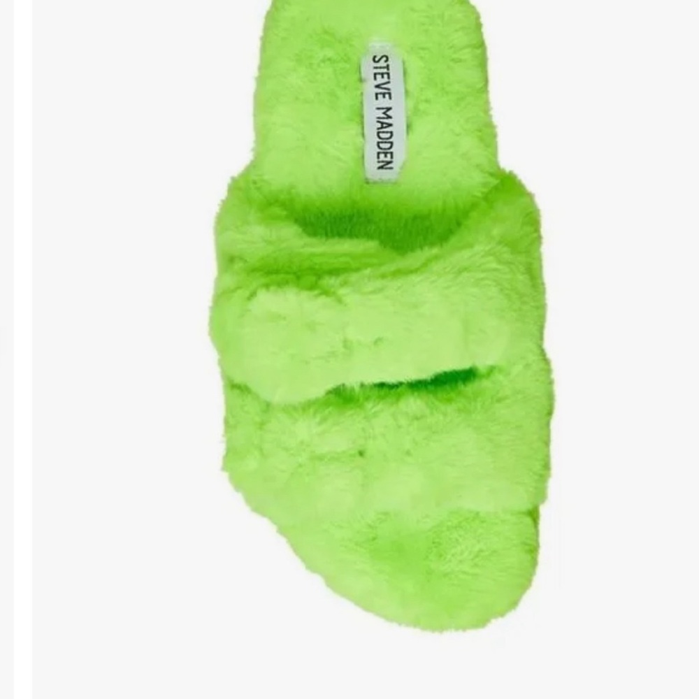 Steve Madden Staycation Slides! - image 3